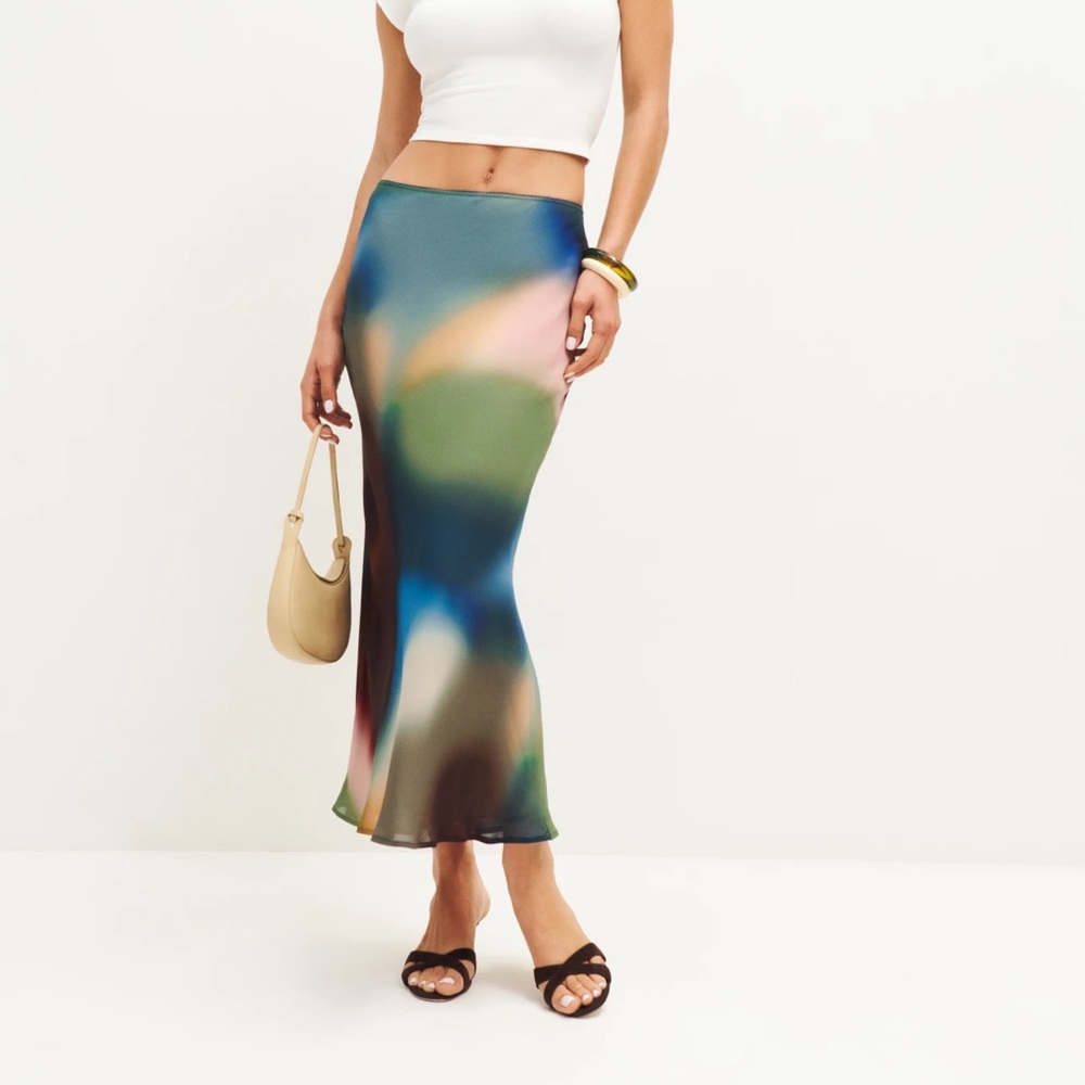 Reformation Layla midi skirt in color “blur”